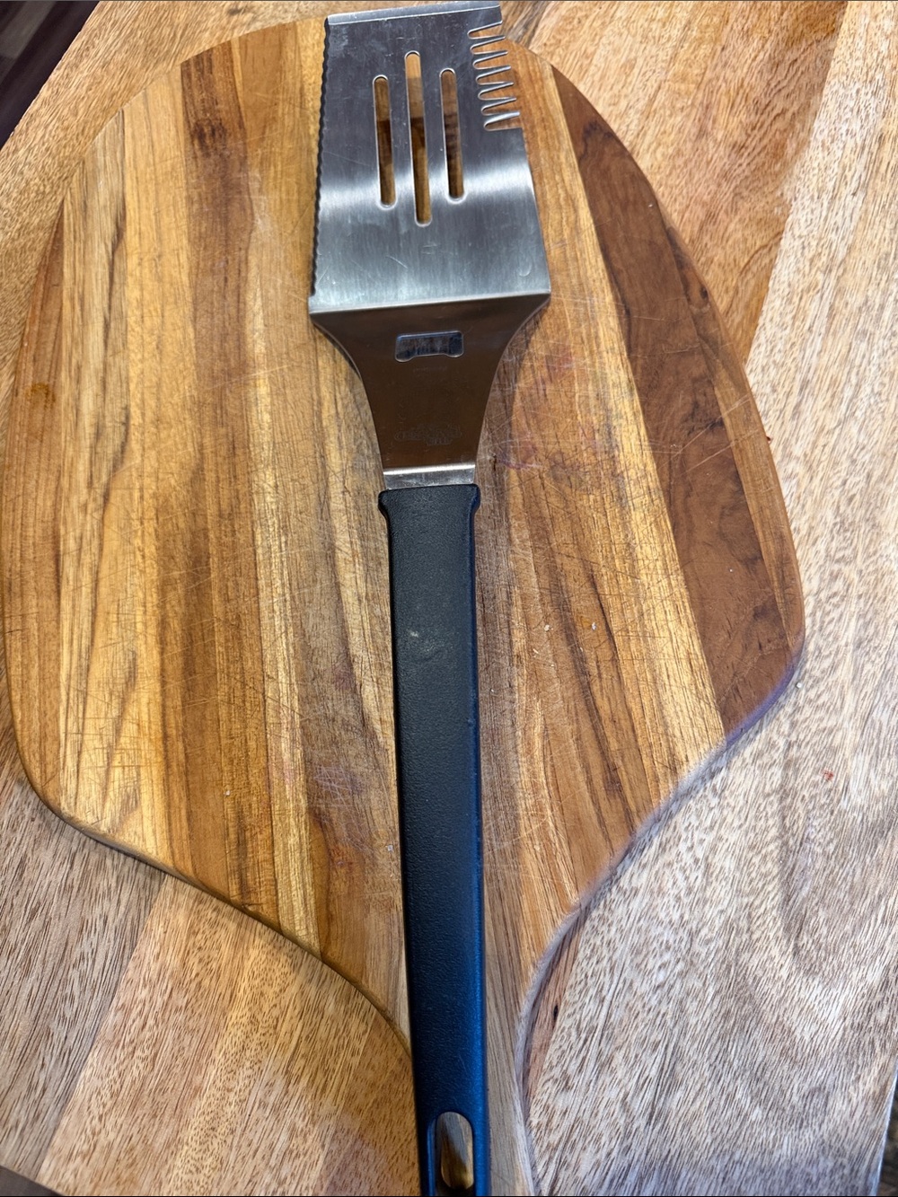 NWOT Pampered Chef Bar-B-Boss Stainless Steel Slotted Spatula with Black Handle